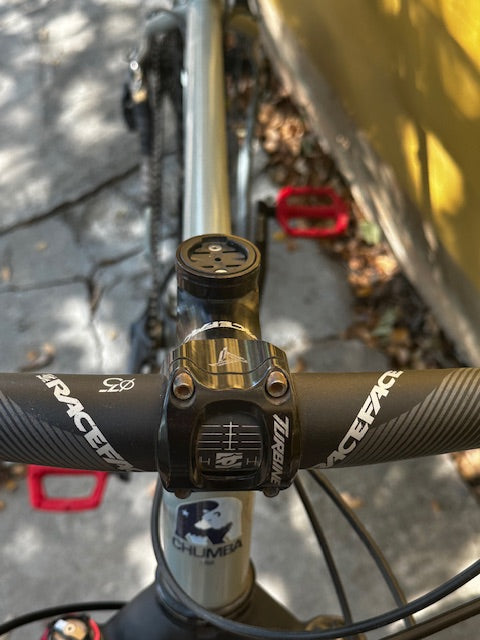 Pre-Owned CHUMBA Ursa LG. 29er ( October Special )